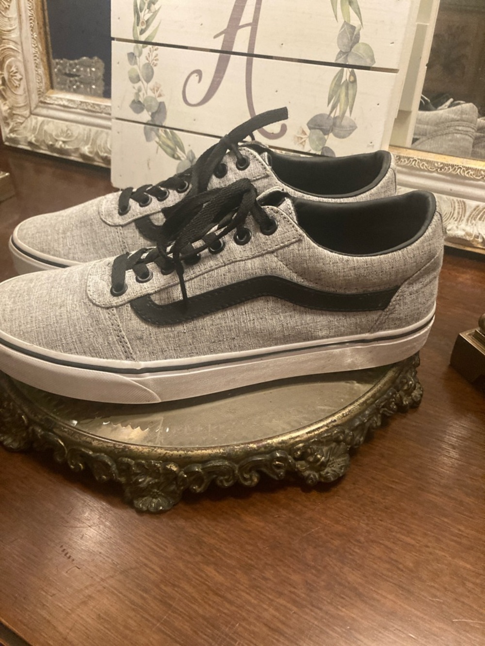 Vans Men’s Gray Canvas Old Skool Sneakers with Black Stripe Size 9.5 Men’s